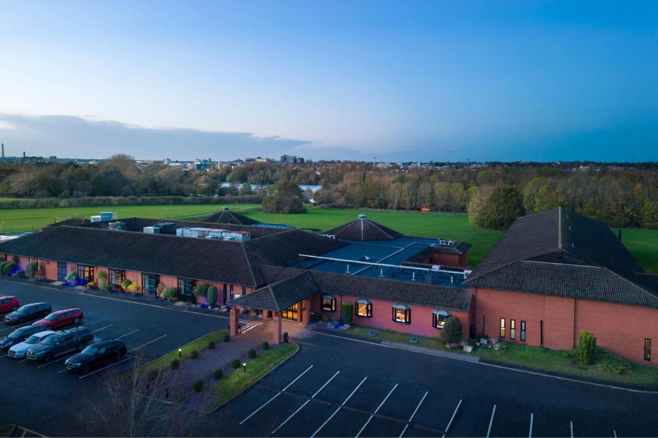 Delta Hotels By Marriott Northampton Exterior foto