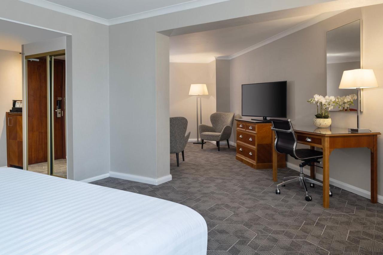 Delta Hotels By Marriott Northampton Exterior foto