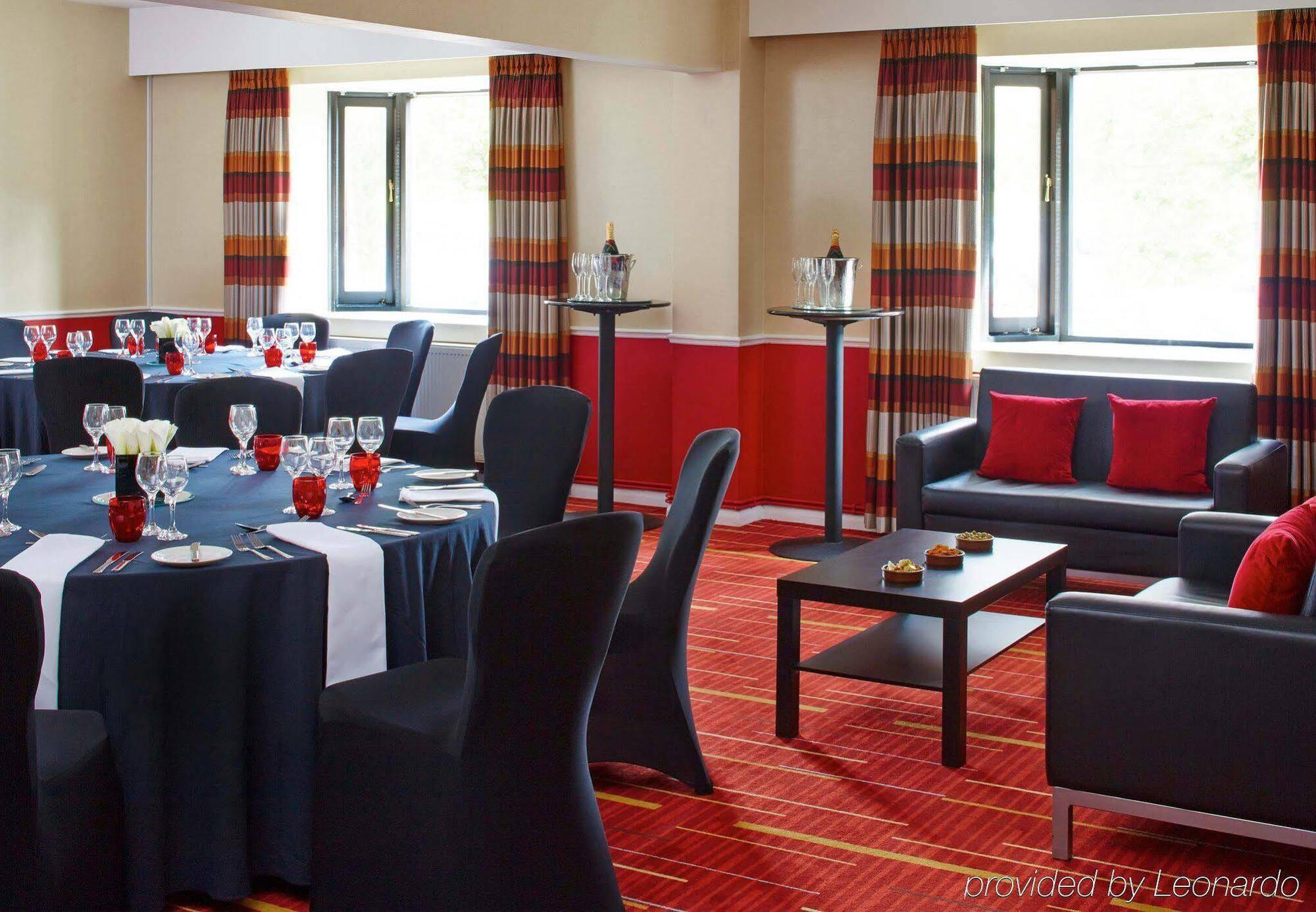 Delta Hotels By Marriott Northampton Exterior foto